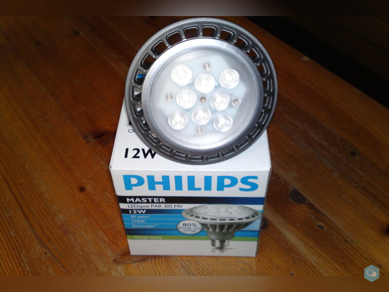  Ampoules PAR30 Philips à LEDs 12W  1