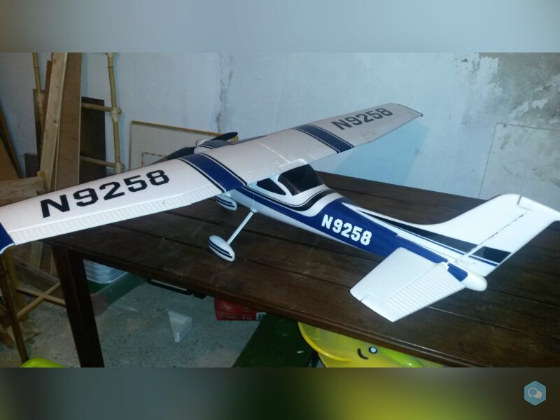 cessna 182  1/8eme 2