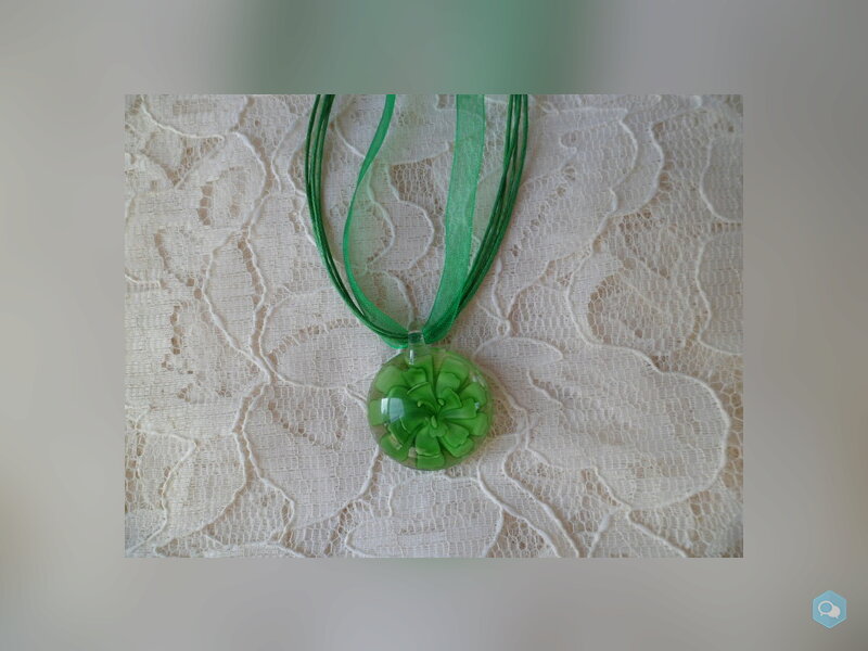 Collier en Pâte de Verre 1