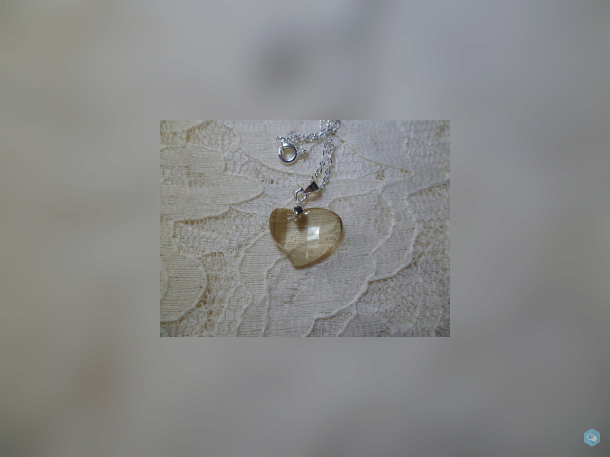 Collier Petit Coeur en Verre 1