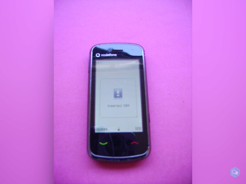 CellulareTouchscreenVodafon 547 1