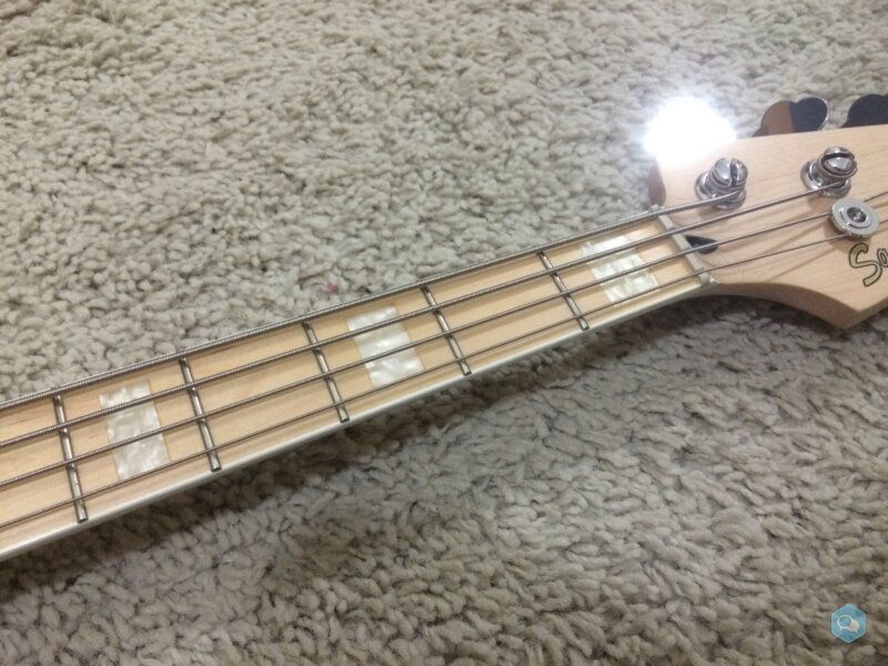 Squier Vintage Modified Jazz Bass 77 4