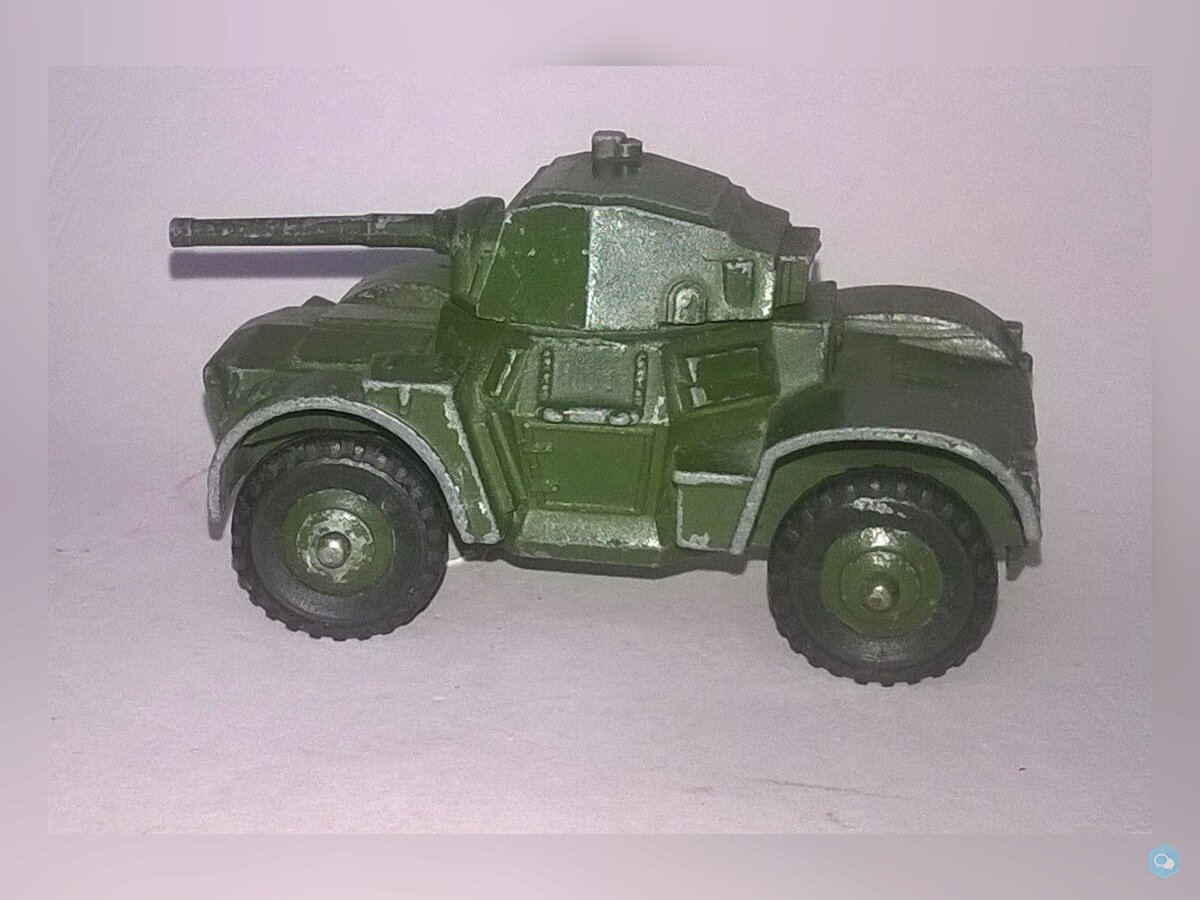 ARMOURED CAR 670 1