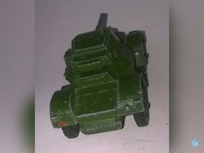 ARMOURED CAR 670 5