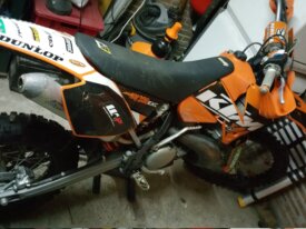 300 exc ktm 2006