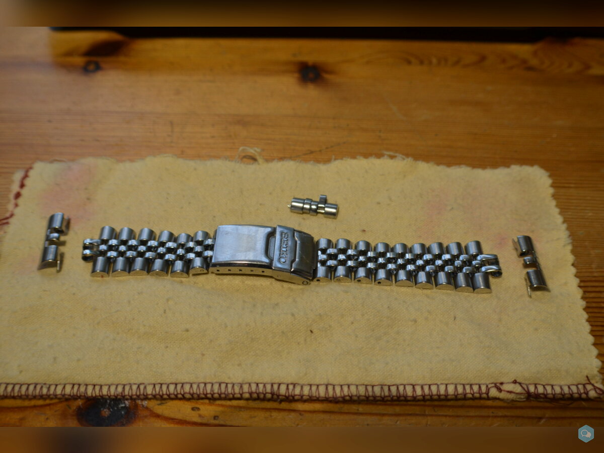 SOLD: Seiko SKX007, new 4