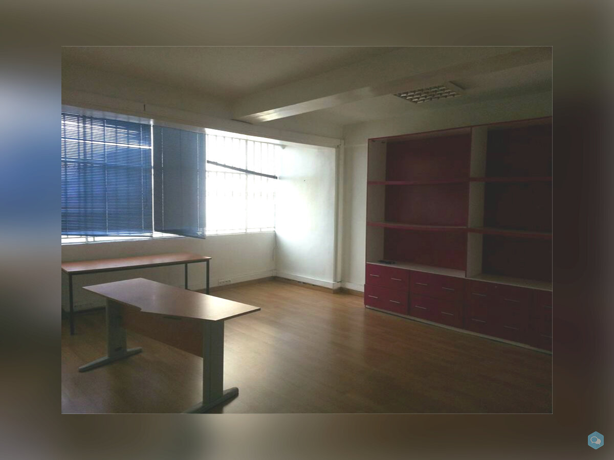 Bureau de 140 m² à Gauthier Maarif 3