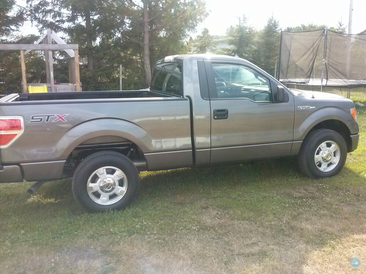 Ford F-150 STX  1