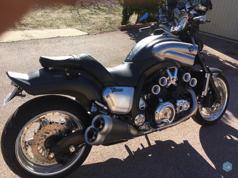 À vendre  superbe Vmax 1700 2