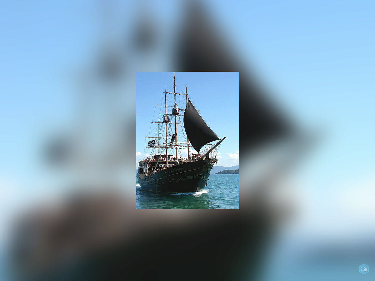 Vende-se navio pirata 5