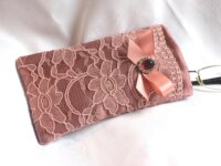 Etui lunettes satin et dentelle bois de rose stras 2