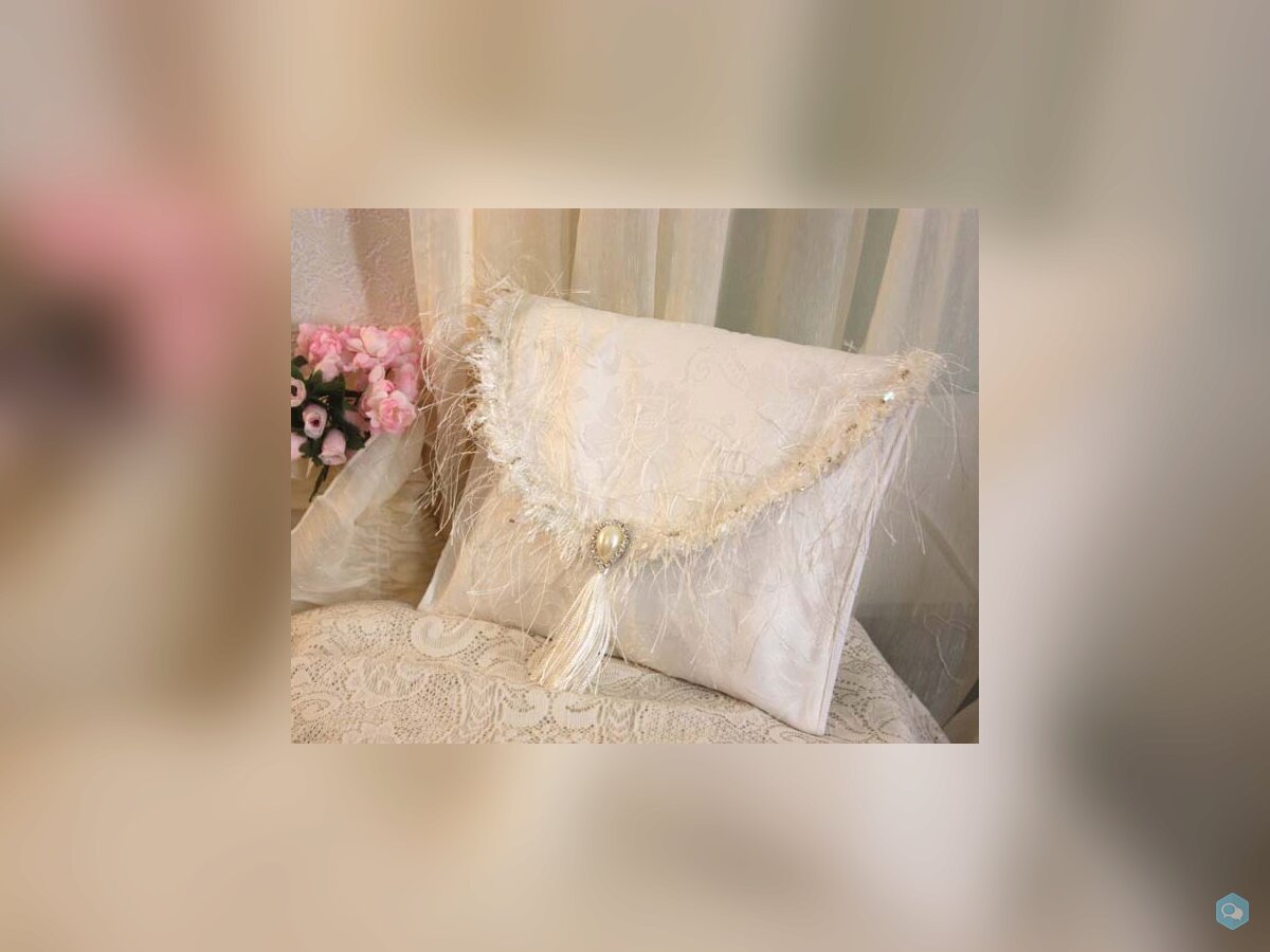 pochette blanche , pochette mariée , satin damassé 2