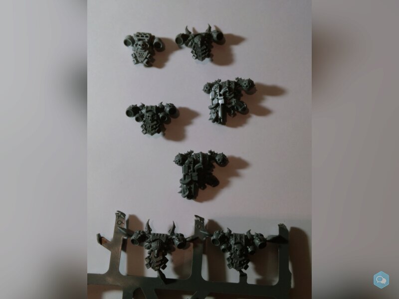 vendo lotto miniature 40k Dark Vengeance - Chaos 5