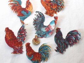 12 coqs aux plumes colorées patchs thermocollants 