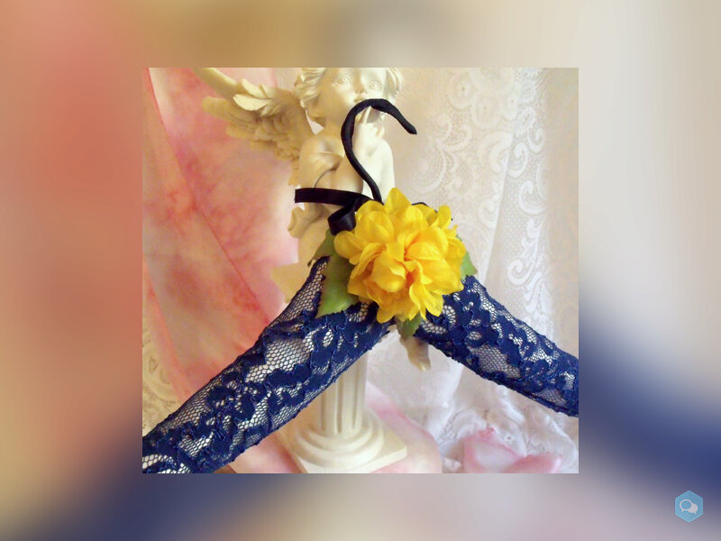 Cintre décoré romantique dentelle et fleurs or 2