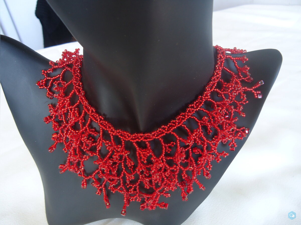 Collier corail rouge 1