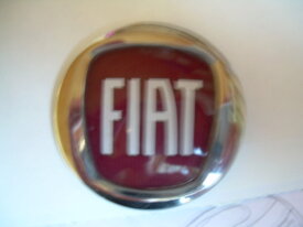 sigle fiat rouge 4.9 cm