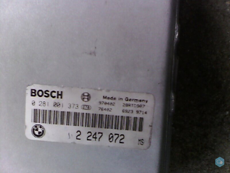 Calculateur BMW 525 tds e39 ref 2 247 072  2