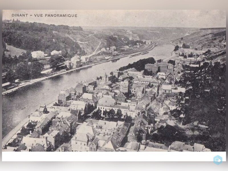 dinant-cpa-vue panoramique - circulée en 1921      1