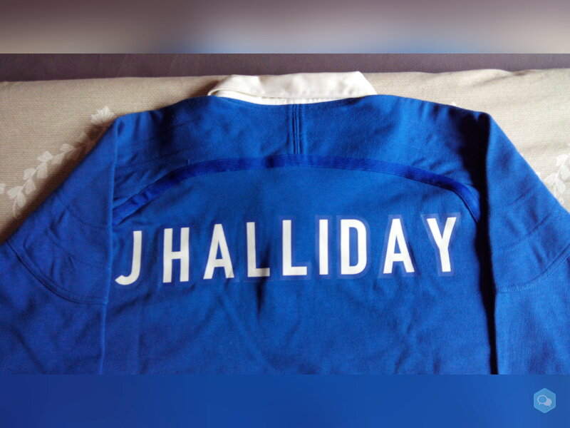 Dédicace sur maillot Johnny Hallyday 1