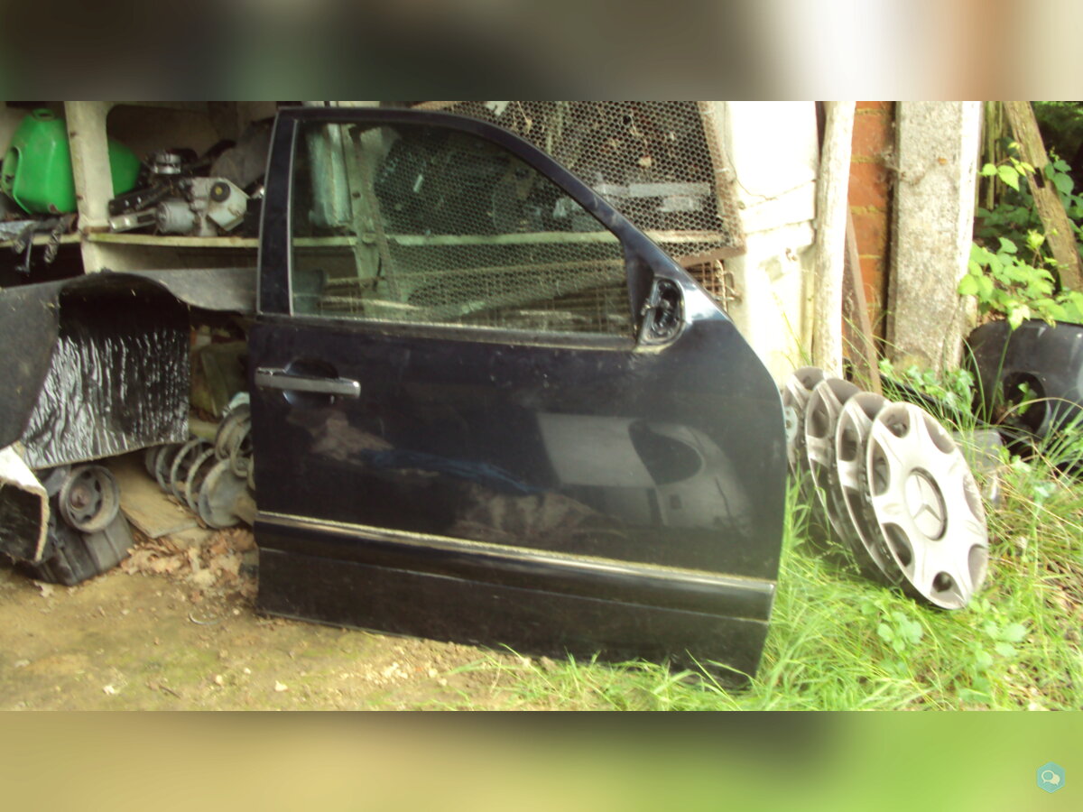 porte avant droite de mercedes w210 1