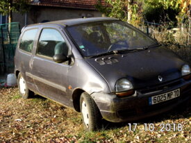 urgent vends 2 twingo pour pieces