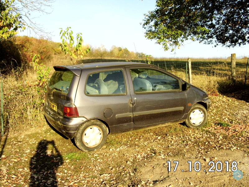 urgent vends 2 twingo pour pieces 2