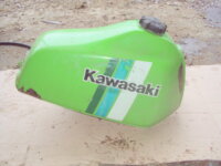 réservoir de kawasaki 125 K1 1