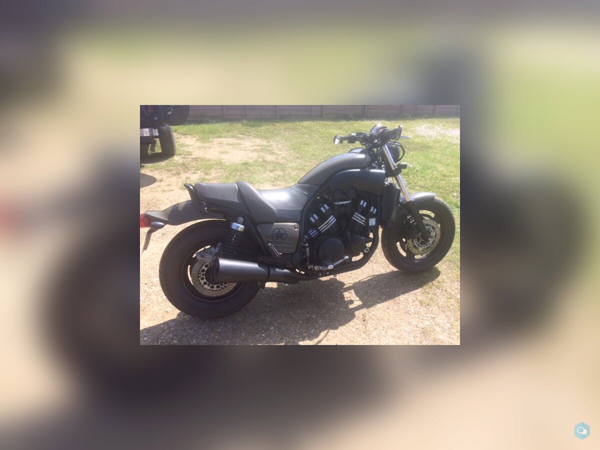 Yamaha vmax 1200 5