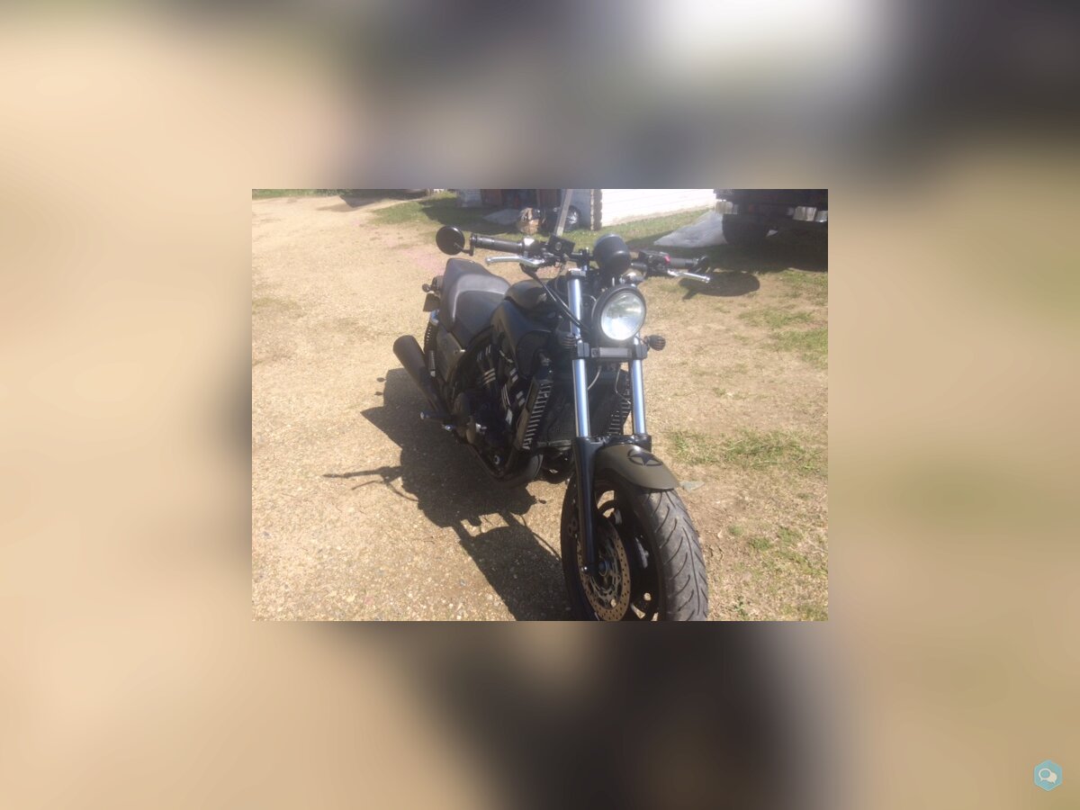 Yamaha vmax 1200 6