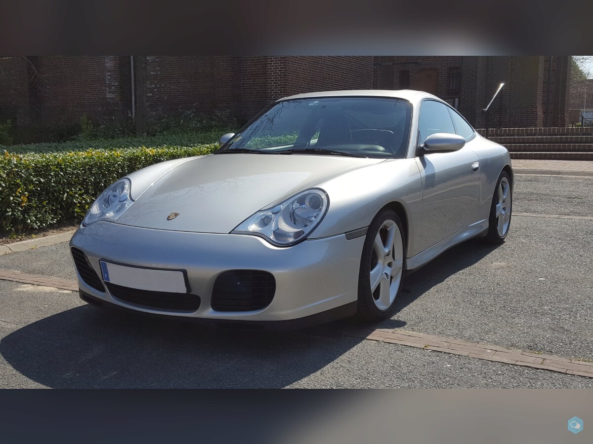 Porsche 996 Carrera 4S 1