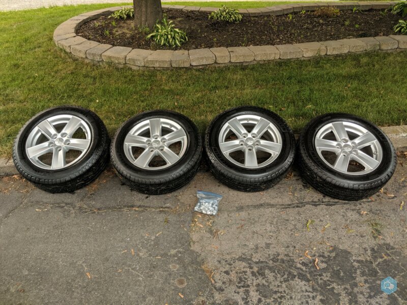 4 pneus Michelin 16" + Jantes 16x6.5 - 5x114. 1