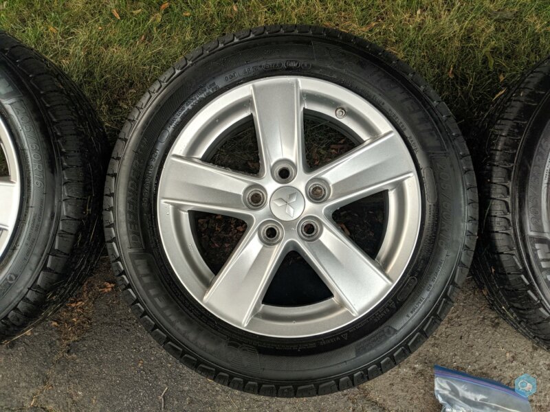 4 pneus Michelin 16" + Jantes 16x6.5 - 5x114. 2