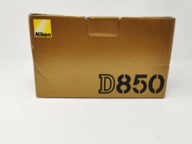 Nikon D850 dslr 45.7MP Camera body