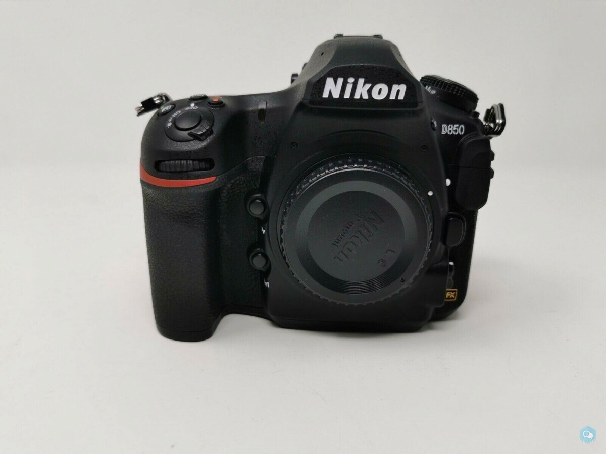 Nikon D850 dslr 45.7MP Camera body 2