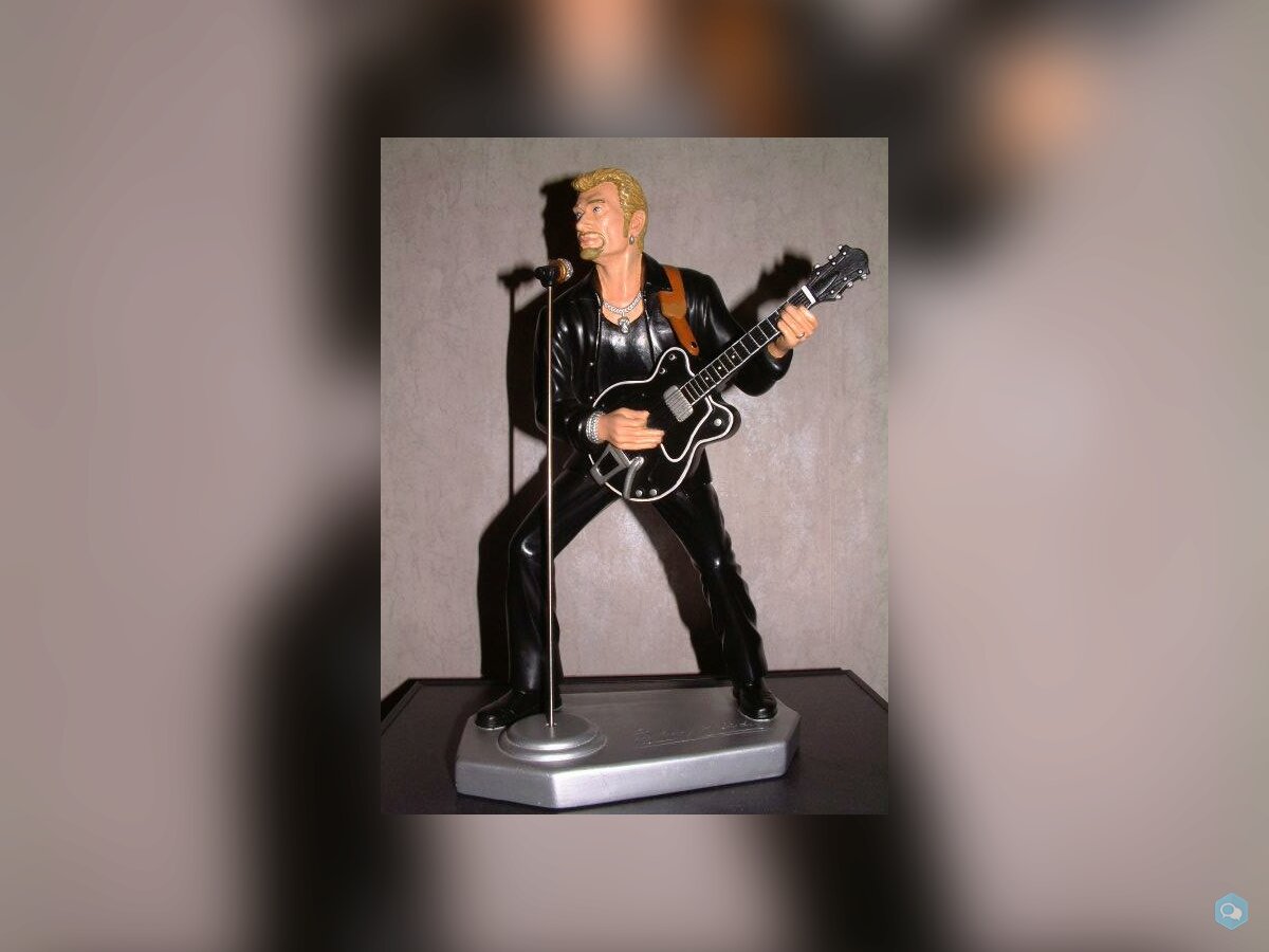 Statue Johnny Hallyday 1