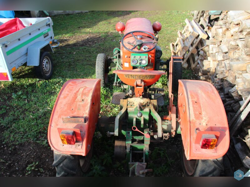 TRACTEUR VENDEUVRE B2B V 2