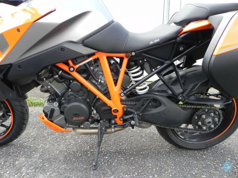 Superbe KTM 1290 SUPER DUKE GT orange vernis 4