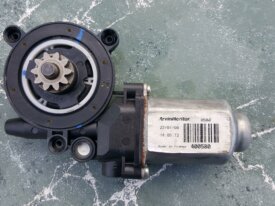 Moteur lève vitre Droit Twingo 1 ArvinMeritor 0580