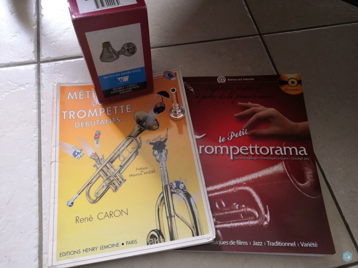 Vends livres et matériel cornet/trompette débutant 1
