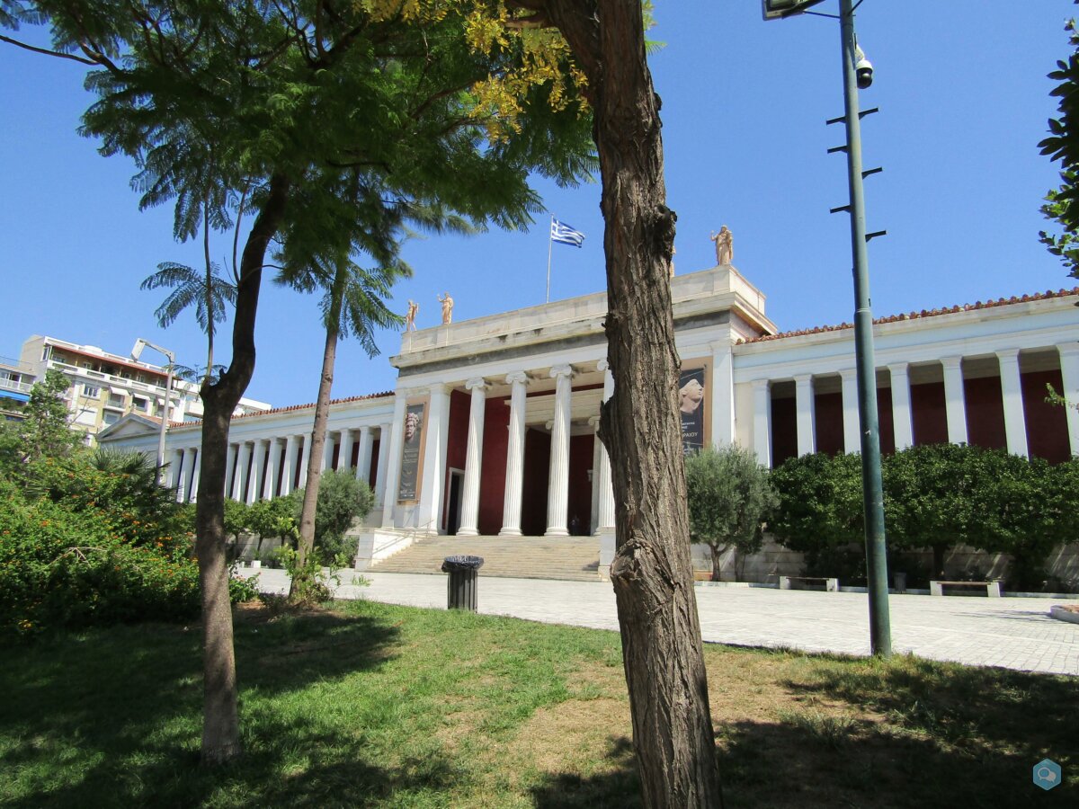Coupes file sites et musées d'Athènes 3