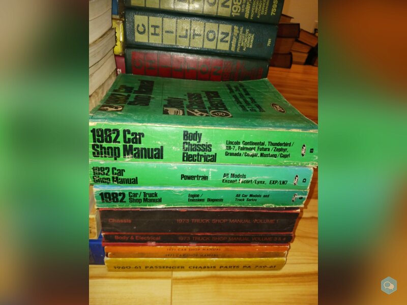 Livres mécanicien Ford,1960-61,1971,1973,1982 6