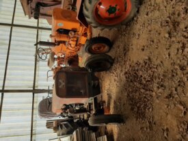 vos 1 lot de 2 tracteurs vendeuvres