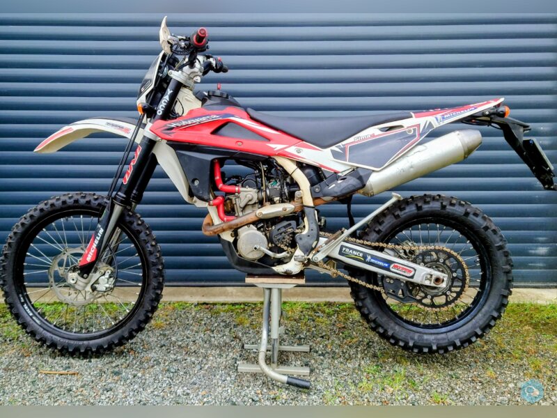 Husqvarna 250 te 2010 1