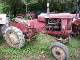 MASSEY HARRIS  PONY 812