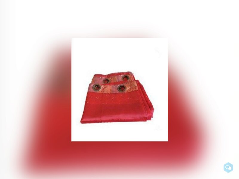 Rideaux (2 pans de 252X137) 15 € 1