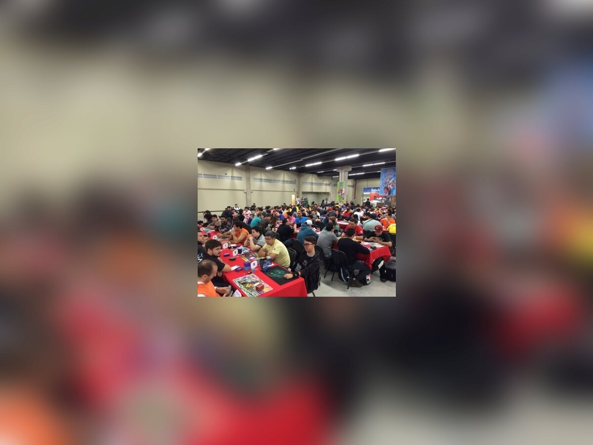 Campeonato nacional de Pokémon 3.jpg