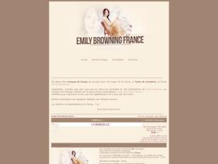 Emily Browning France, la source française sur l'actrice australienne.