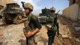 Battle for Mosul: IS 'using chemical weapons'