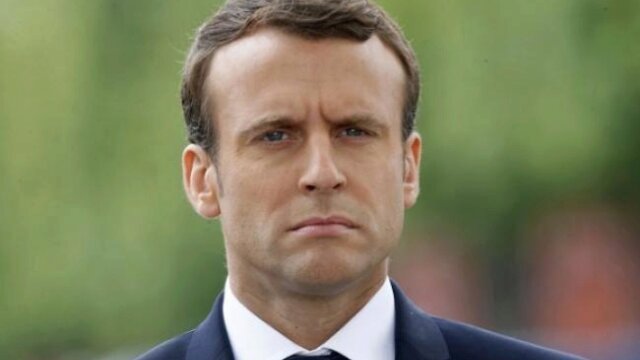 Main photo Macron: le dérapage de trop